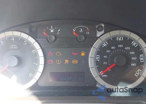 2009 Ford Escape Xlt z USA, uszkodzony, nr VIN 1FMCU03739KA81065